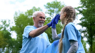The Benefits of Volunteering for Seniors