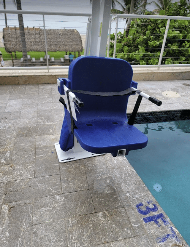 Commercial Pool Lift