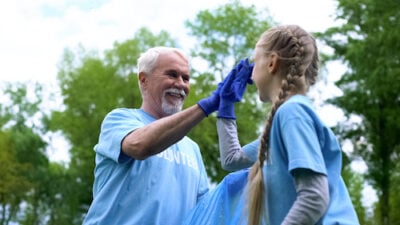 The Benefits of Volunteering for Seniors