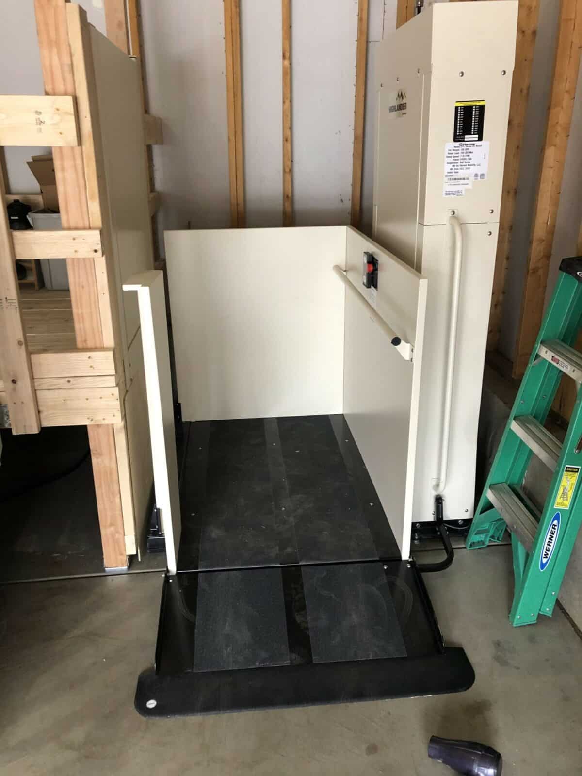 Vertical Platform Lift