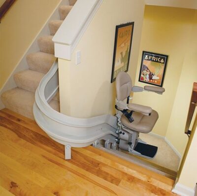 What’s the Difference Between a Curved or Straight Chair Lift?