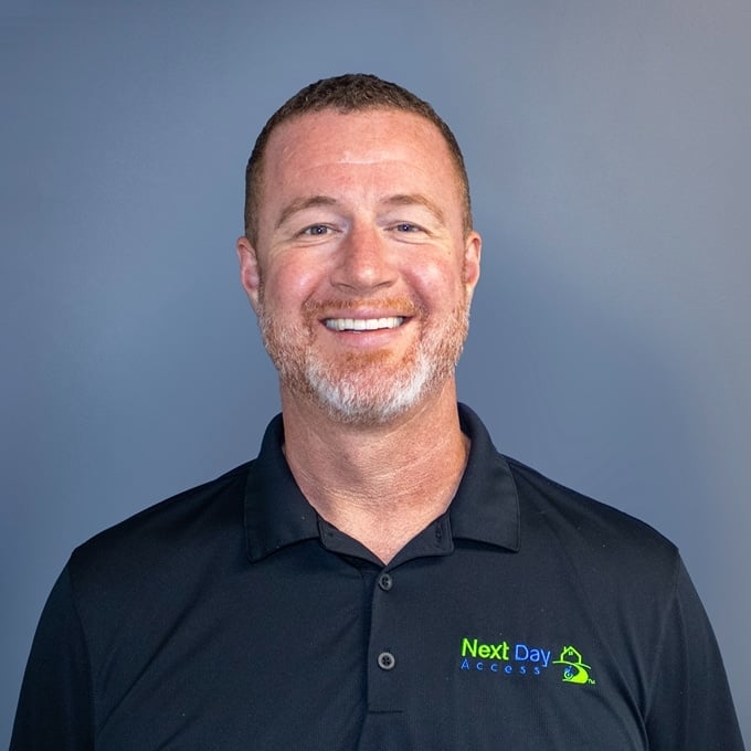Headshot image of Andrew Pratt