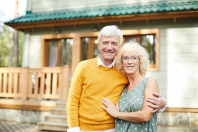Aging in Place Vs Aging in Community: What’s Best For Your Loved One