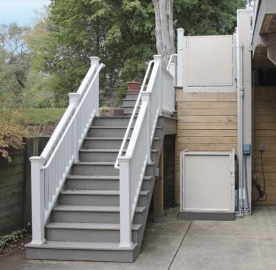 The Advantages of a Vertical Platform Lift