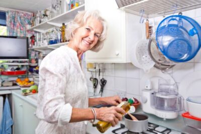 The Sandwich Generation: Kitchen safety