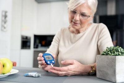4 Ways to Help A Senior Manage Diabetes