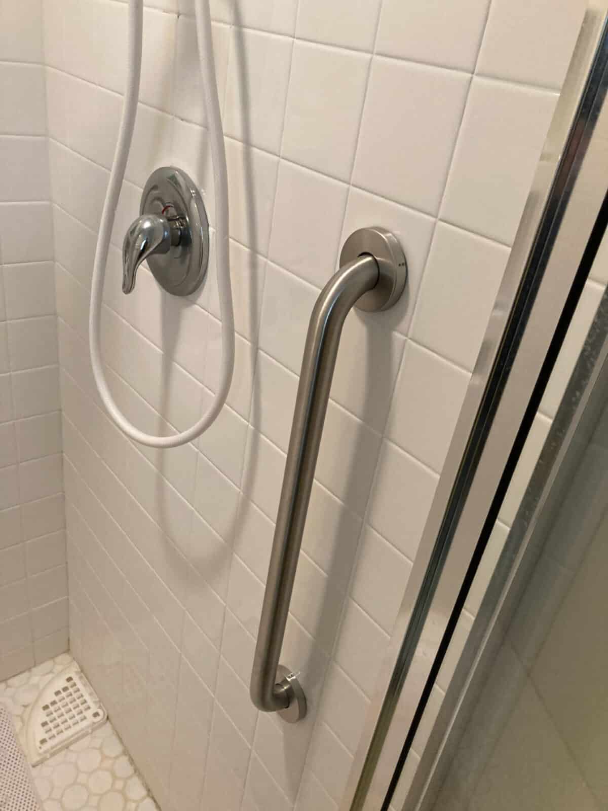 Grab Bar