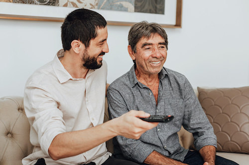 5 Considerations to Weigh Before Moving an Aging Parent In