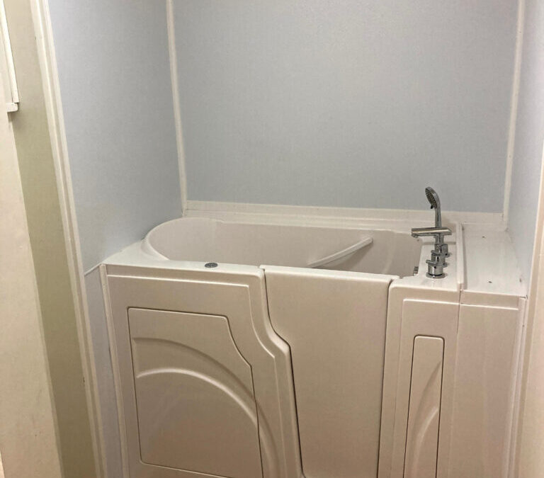 Tips for Caregivers Bathing Aging Adults