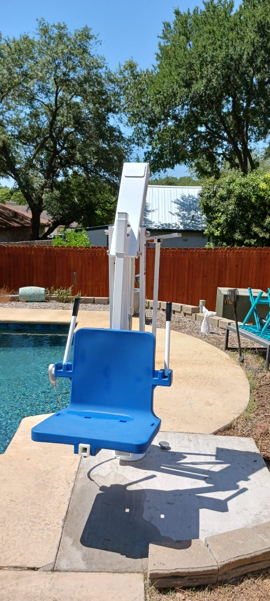 Pool lift