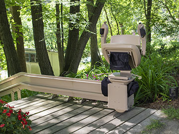 bruno elite curved outdoor stair lift 360x270 1