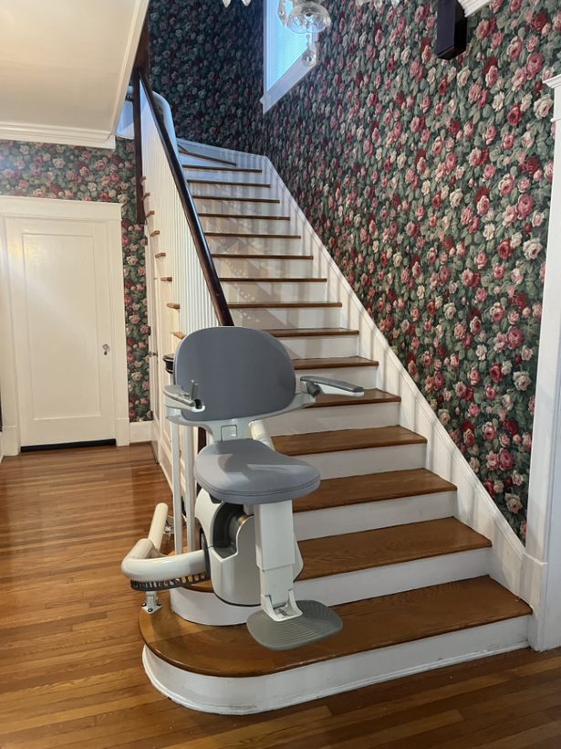 Richmond, VA Access Stairlift 2